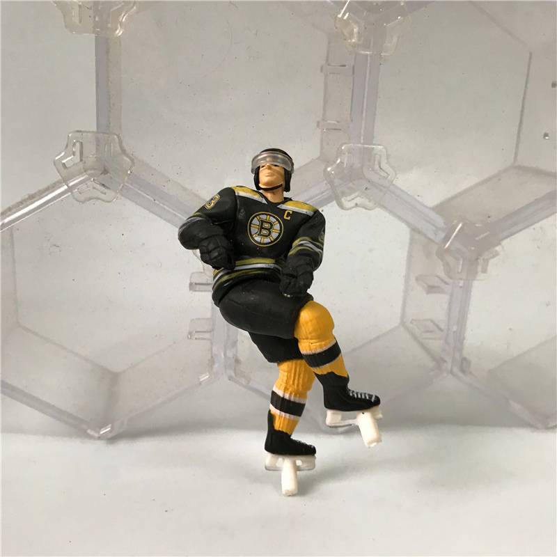 Genuine bulk cargo 22016 Toronto World Cup Ice Hockey NHL Hockey Q Version Doll Battle Flag Model Swing