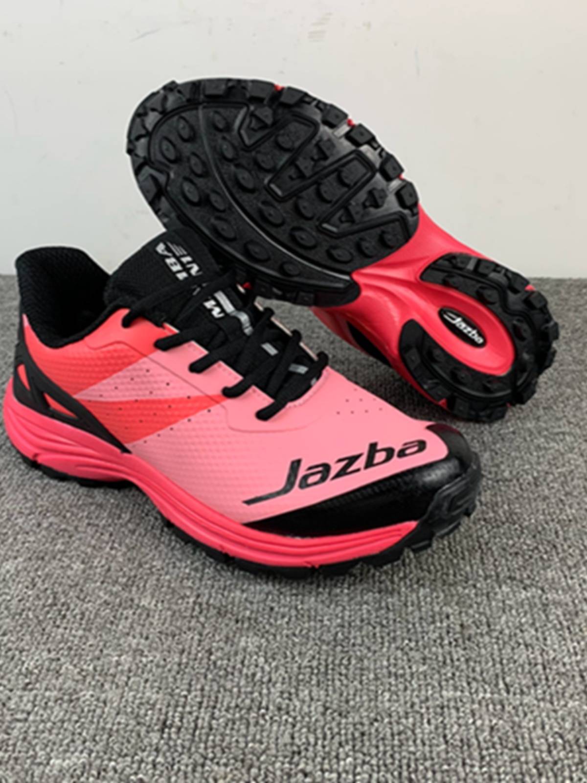 Original single high -end leakage men's grass trap sneakers outdoor anti -slip, wear -resistant off -road running shoes board sneakers
