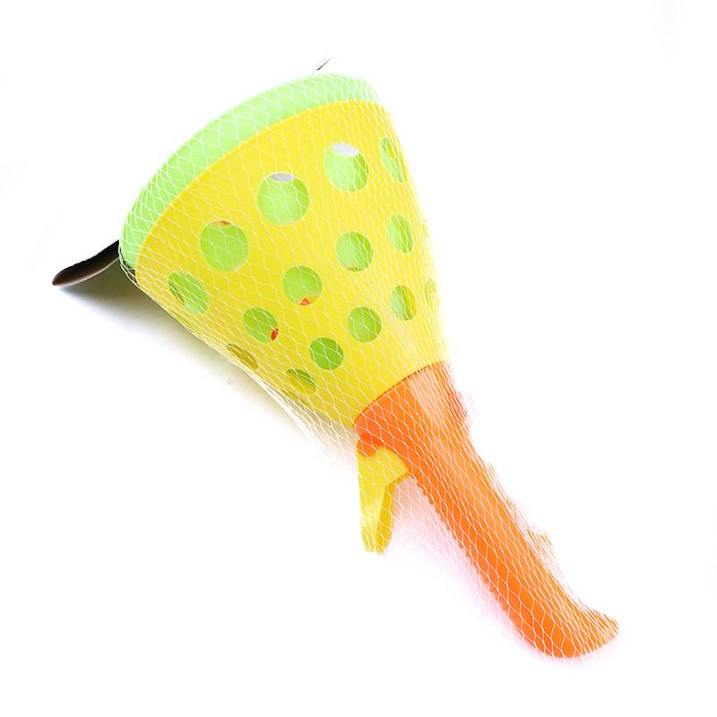 Children docking launch balls throwing ball table tennis bombing ball rackets outdoor parent -child games to play