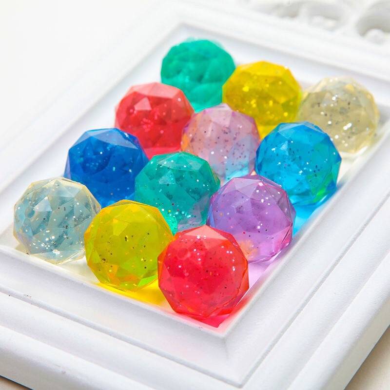 10 diamond balls 32