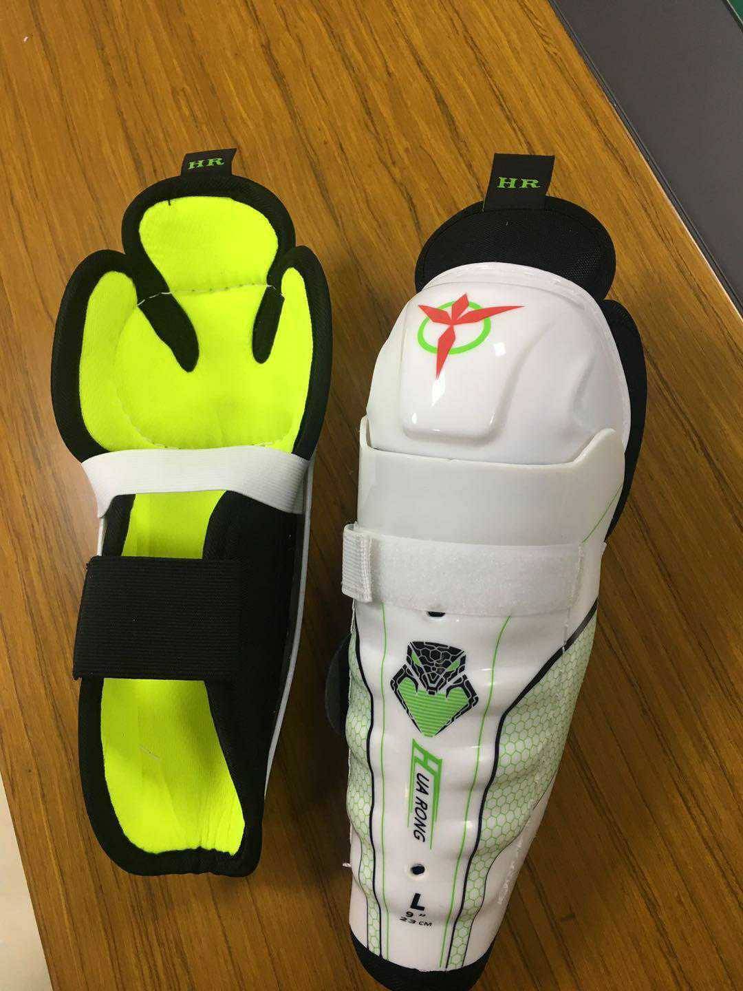 Kneeling sports gear protection leg protection ice hockey protective gear