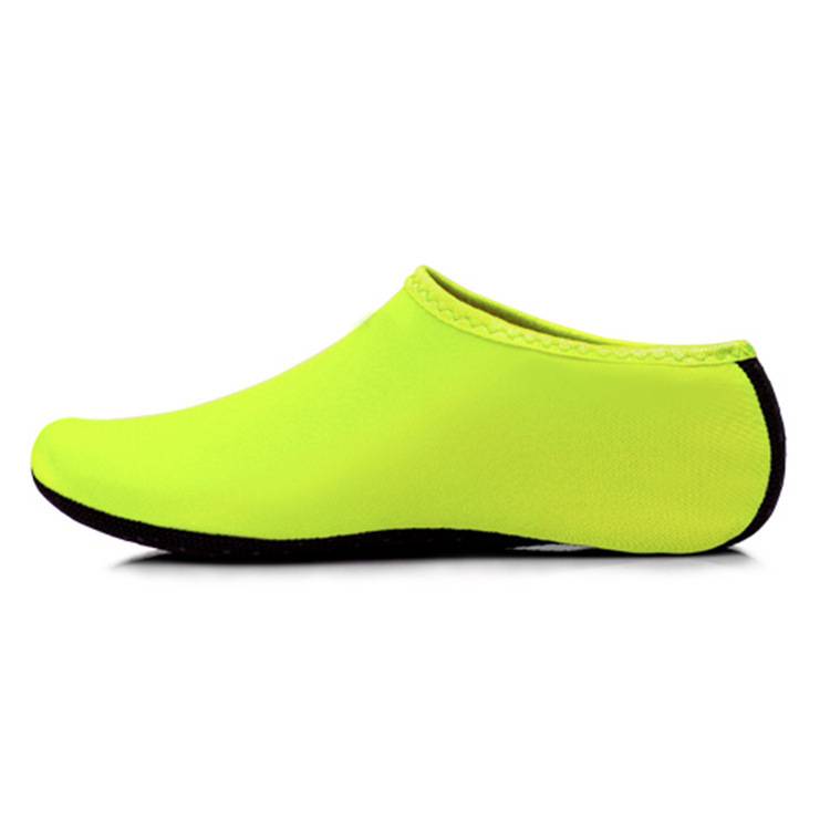 restrictions on welfare products, men and girls, snorkeling ordinary swimming beach diving socks, snorkeling shoes, dry