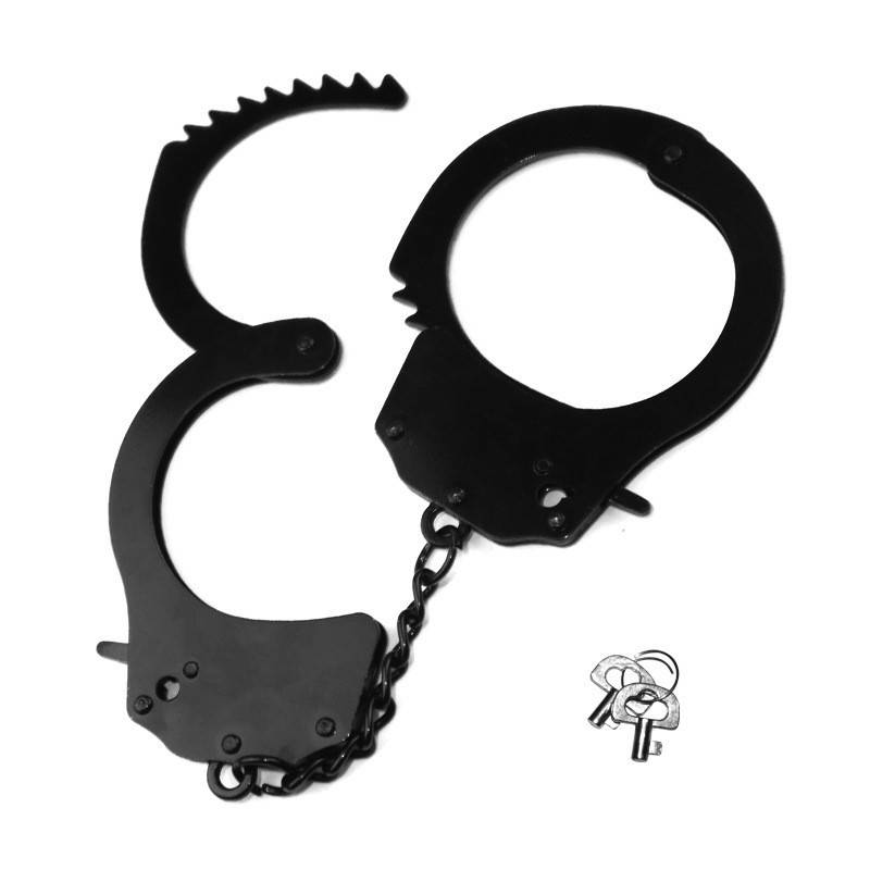 Black metal handcuffed iron skin handcuffs (with safety buckle)