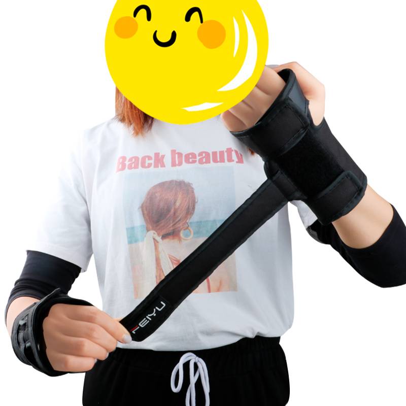 Roller skater's hand-guarded adult child skater skater skater, both sides of the Lord