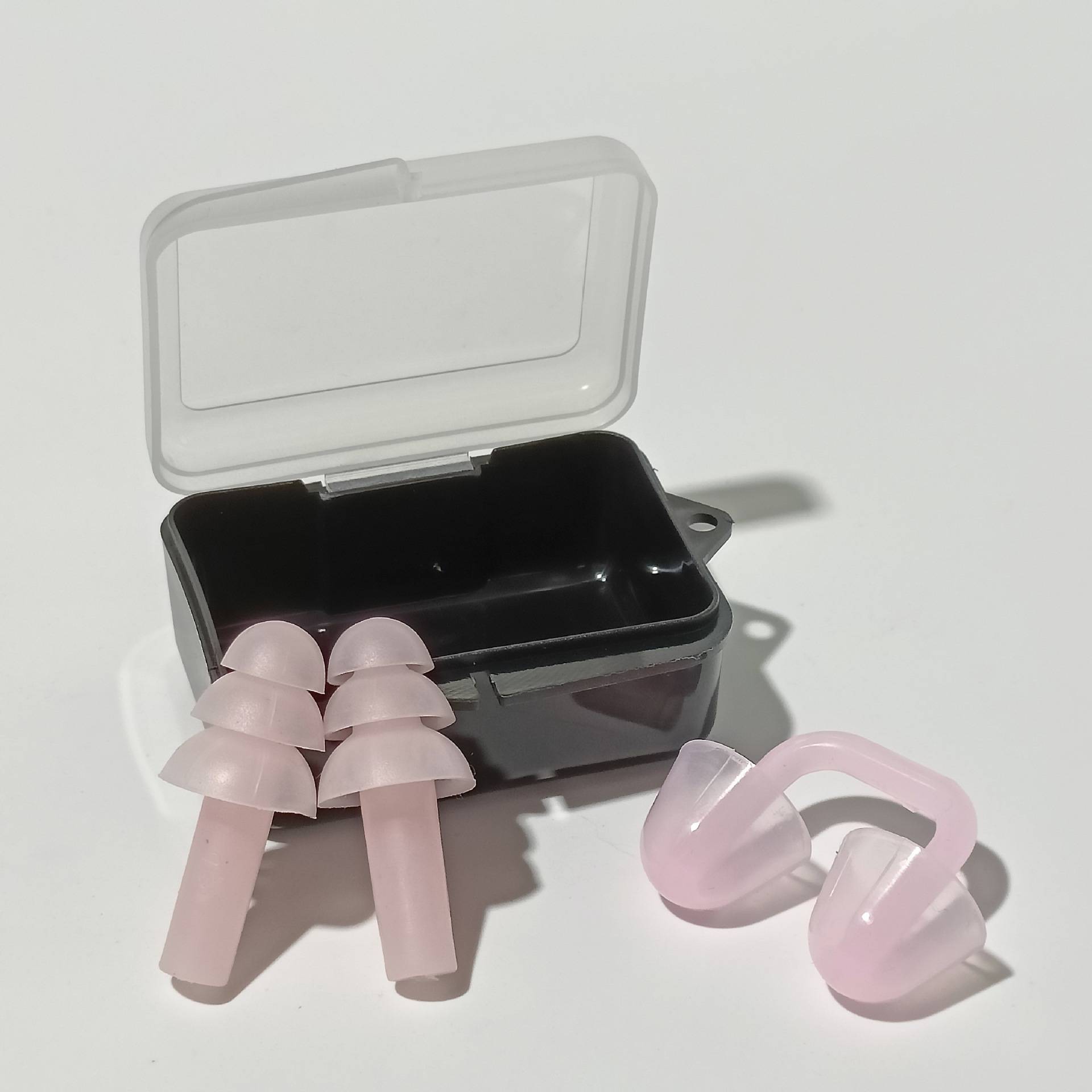 Nasal congestion+children's earplug pink