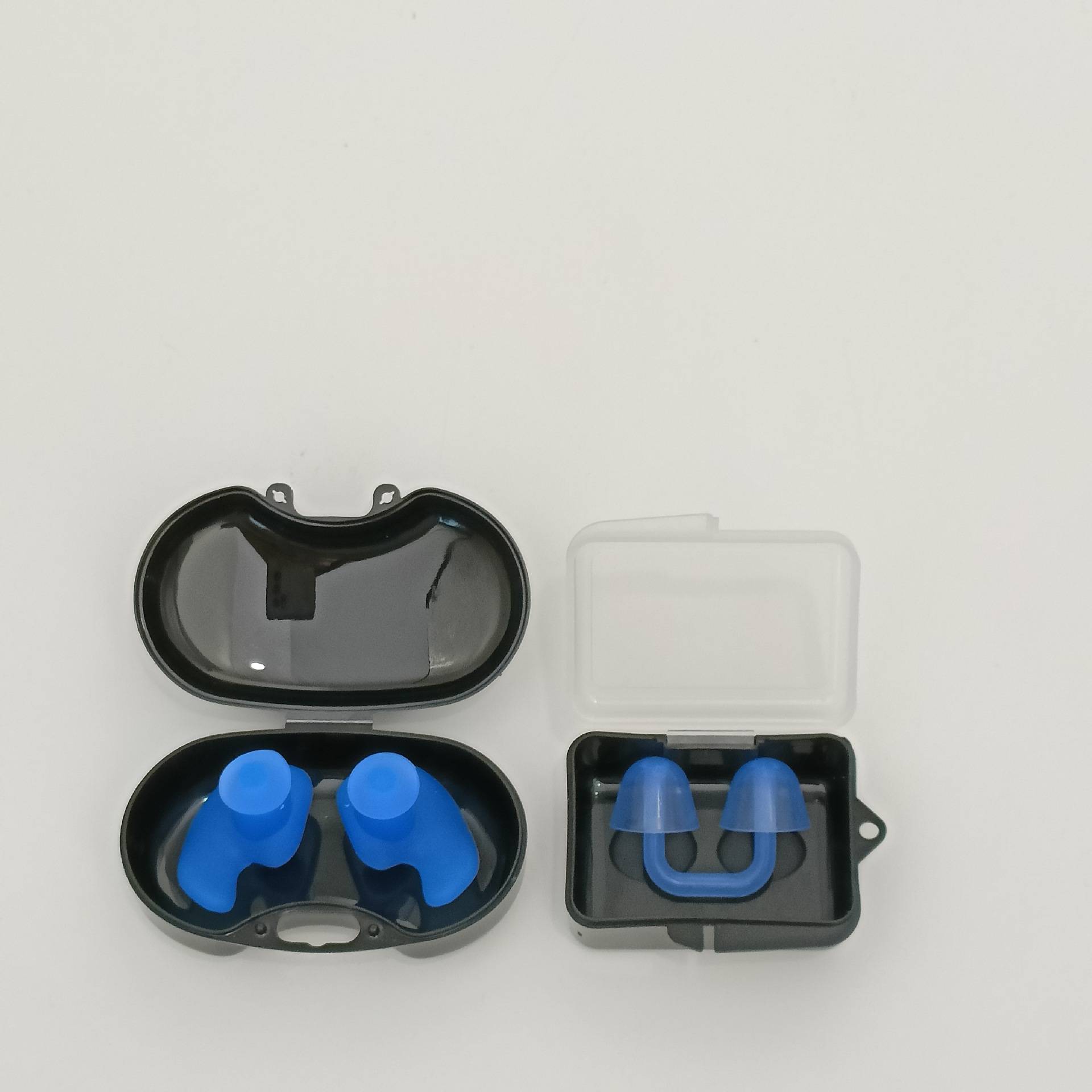 Nasal congestion+adult earplug blue