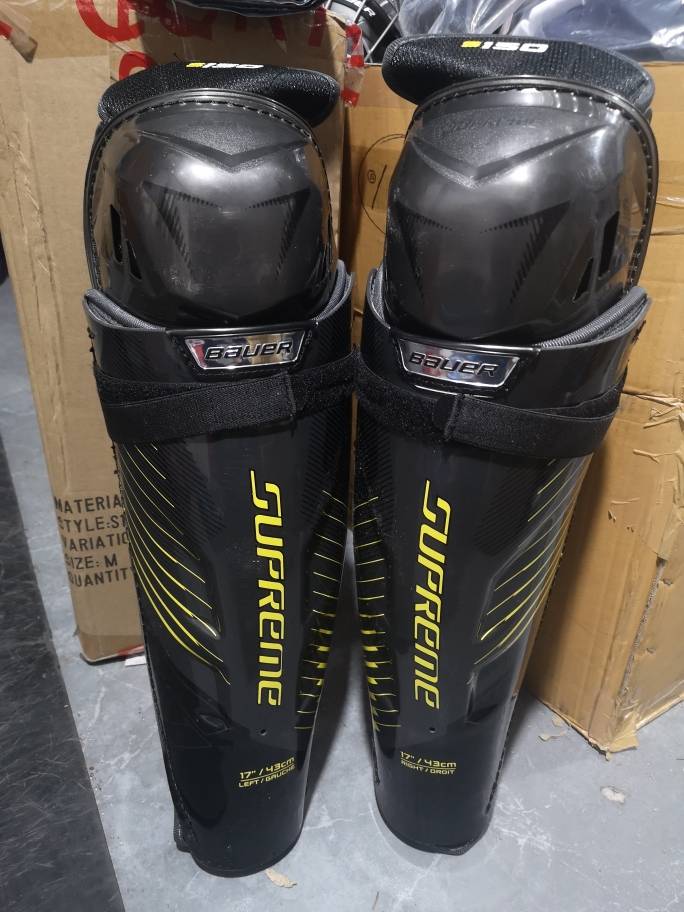 bauers 150 adults for leg protection at a 17-inch special price