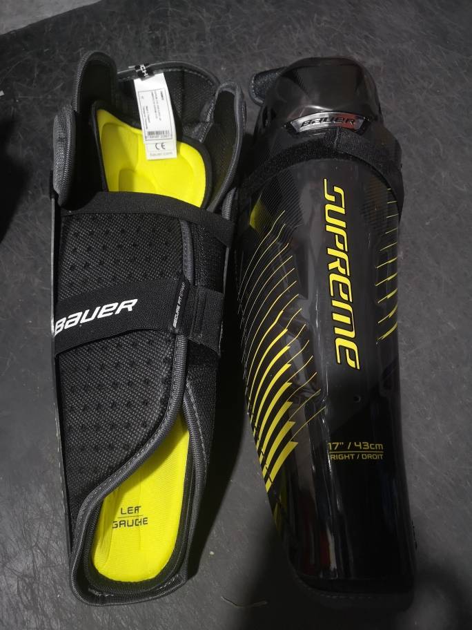 bauers 150 adults for leg protection at a 17-inch special price