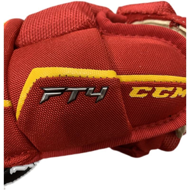 Canadian CCM Ice Hockey Gloves FT14 Youth 10 11 12 inches.Genuine guarantee leave for one loss of ten