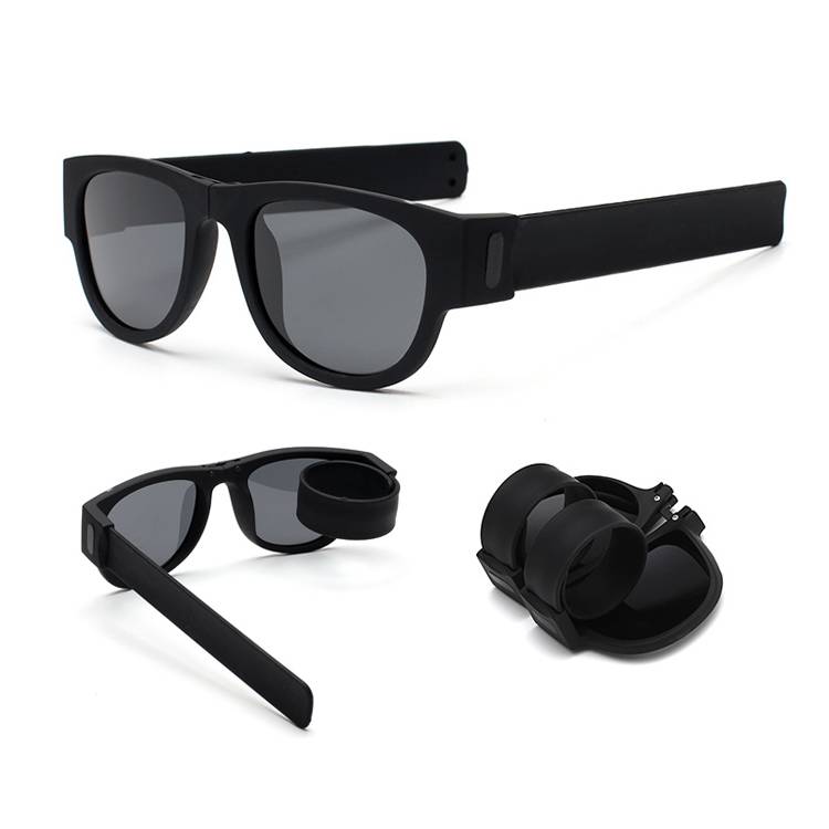 Black frame black legs (polarized)