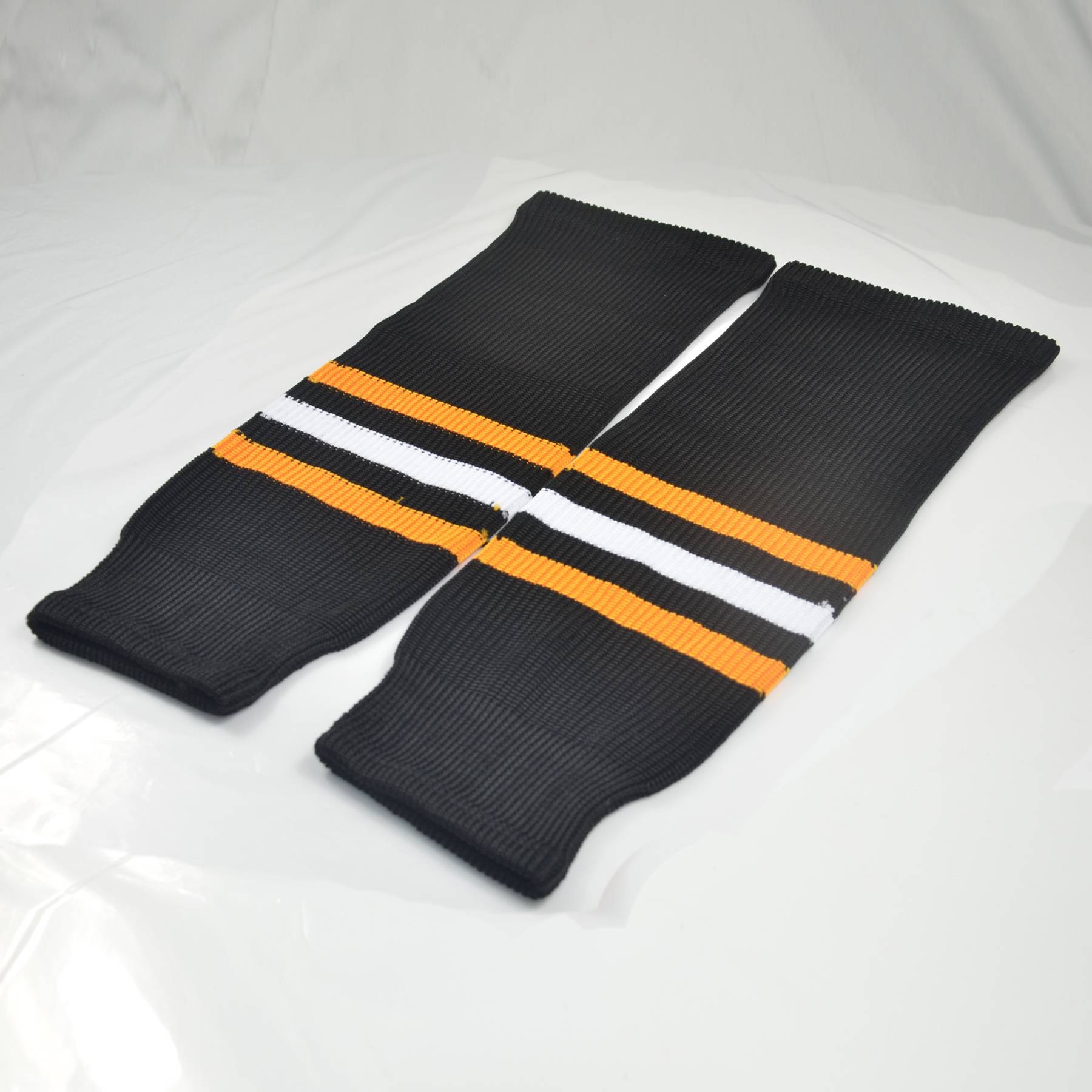 18 -inch black and white yellow