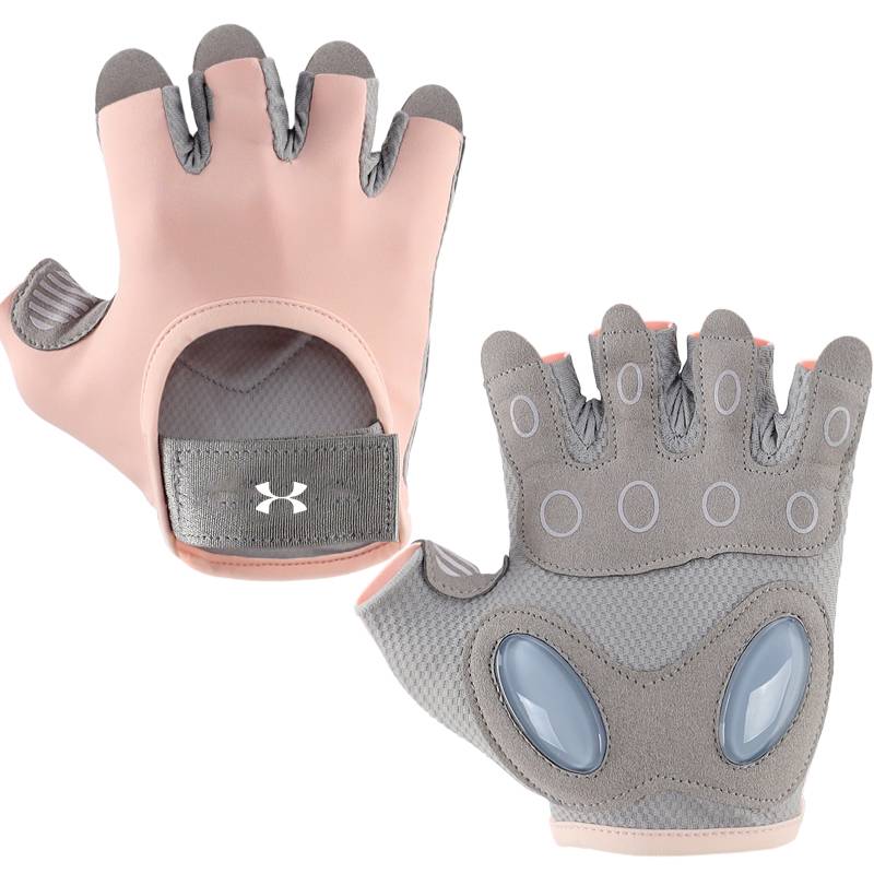 M [Girls with big hands or boys with small hands]
