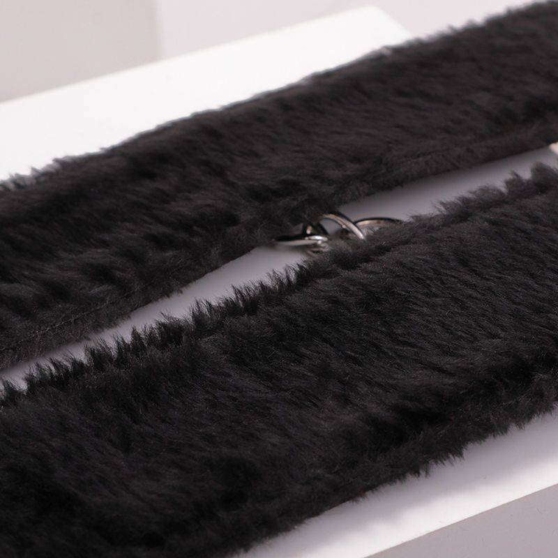 Night does not return to leather props to aggravate the hand -built plush hand torture female couple feet to copy the script and kill the game foot handcuffs