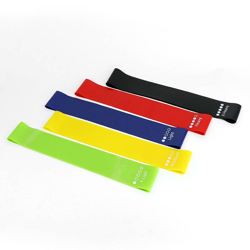 Squat hips, elasticity, stovepipe hip abuse, yoga fitness female mini resistance with male power training elastic band