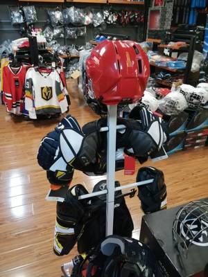 Ice hockey protective gear drying bracket protective gear equipment Multifunctional gloves portable campaign storage display rack