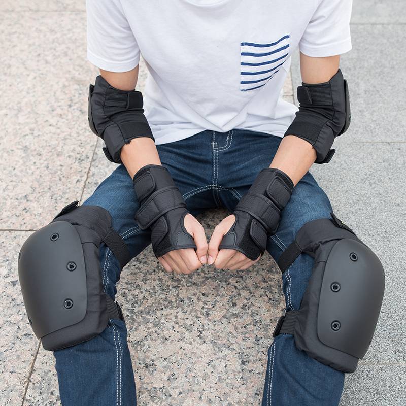 DBH skateboarding professional roller skating children adult knee nursing elbow and palm six -piece set helmet helmet Lu Chong skating