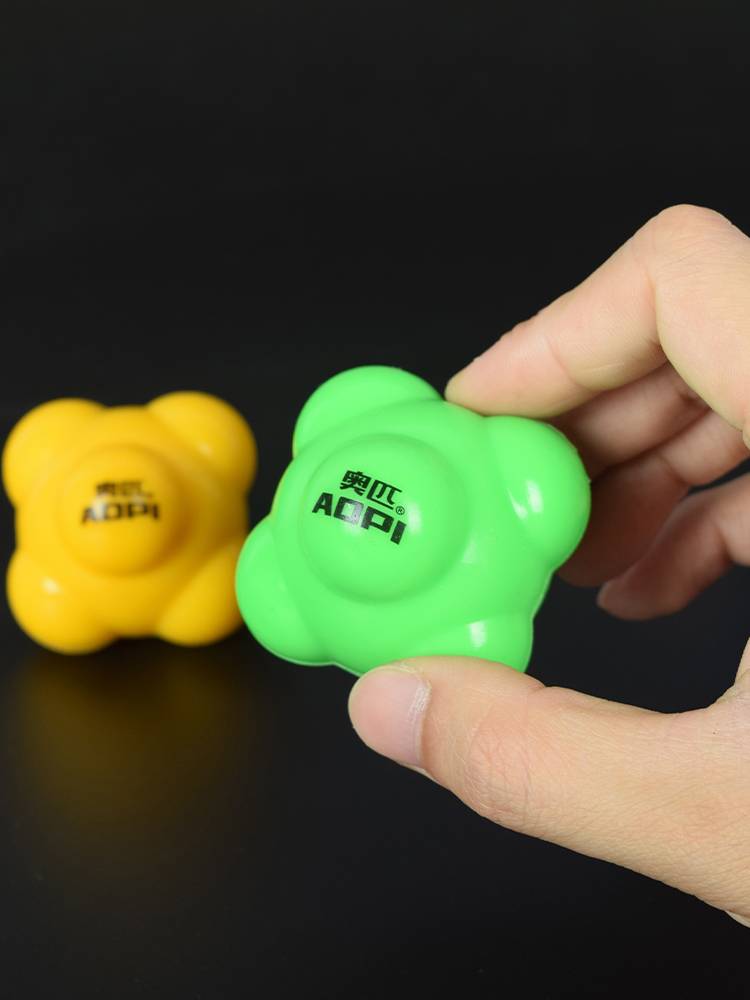 August hexagonal ball sensitive reaction ball football basketball ping -pong agility speed training multi -direction rebound to the ball