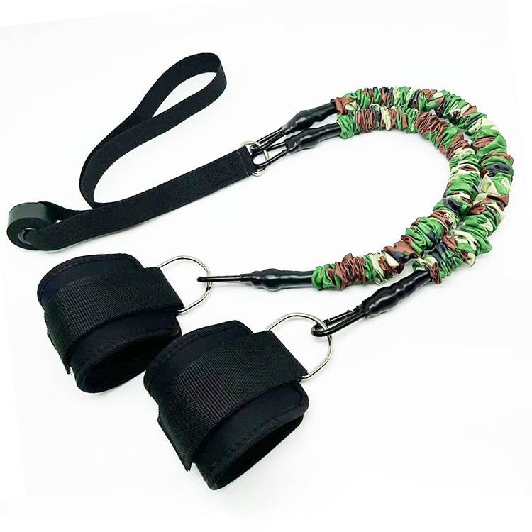 Lift hips, sloppy legs, hip abuse, hip training bands of tension bands, sports, fitness high, kicking leg resistance belt