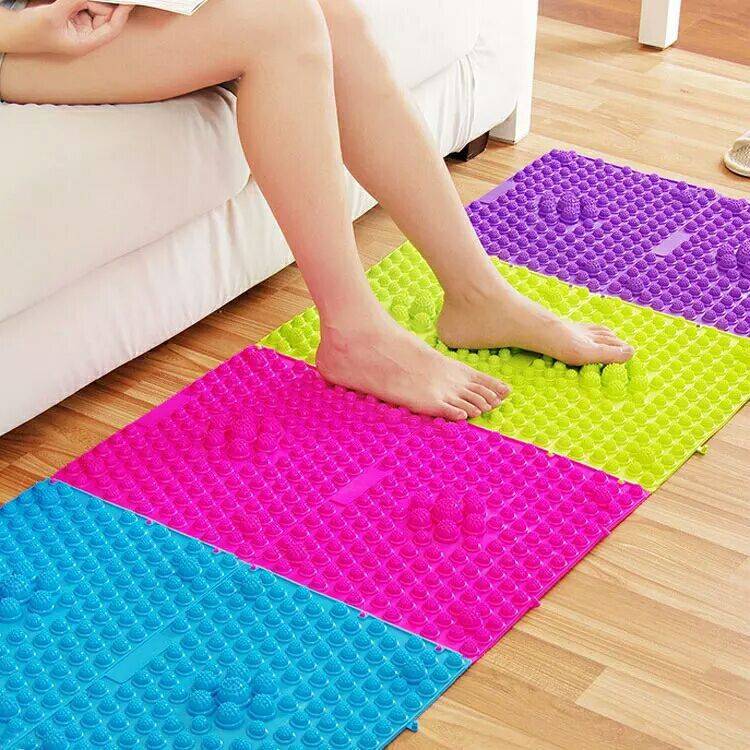 Finger pressure board large massage board running, brother toe pressure board, small winter bamboo shoots, super hard pain feet sole massage pads