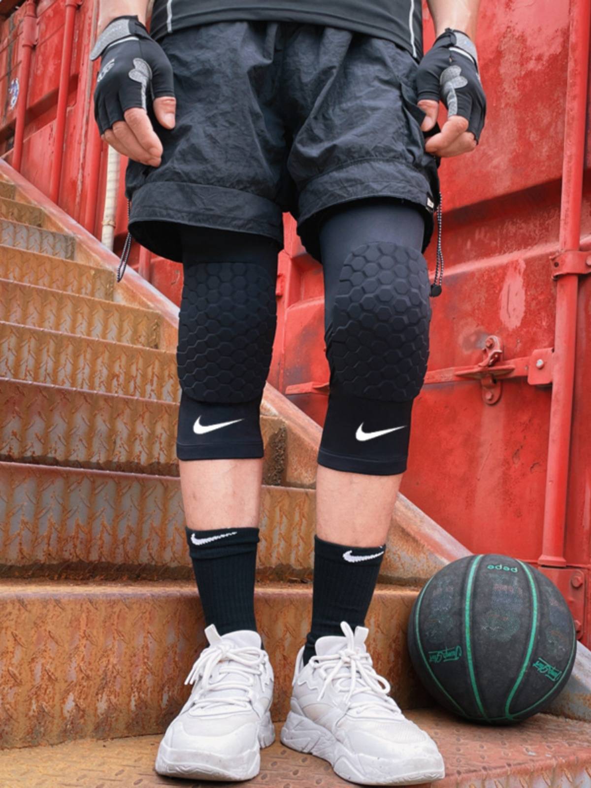 Nike Nike Basketball knee pad honeycomb anti -collision cover covers male and female professional equipment riding legs and children's short protective gear