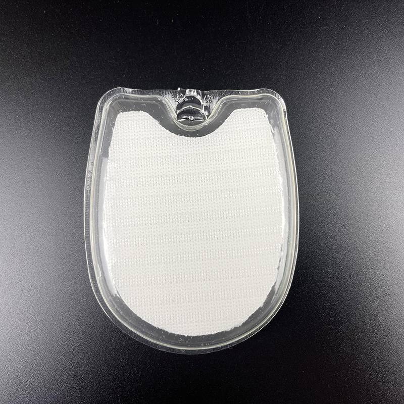 One (large) after the U -shaped air cushion (large)