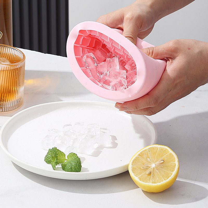 Wholesale summer sales DIY silicone ice lattice mold home mini ice hockey small ice storage box
