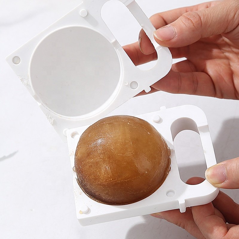 Wholesale summer sales DIY silicone ice lattice mold home mini ice hockey small ice storage box