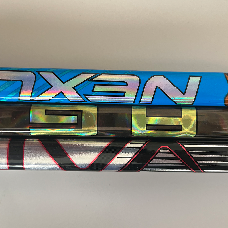 Factory direct sale ice hockey sticks for seniors 100% carbon fiber, weigh 390g and have custom graphics as inline hockey sticks