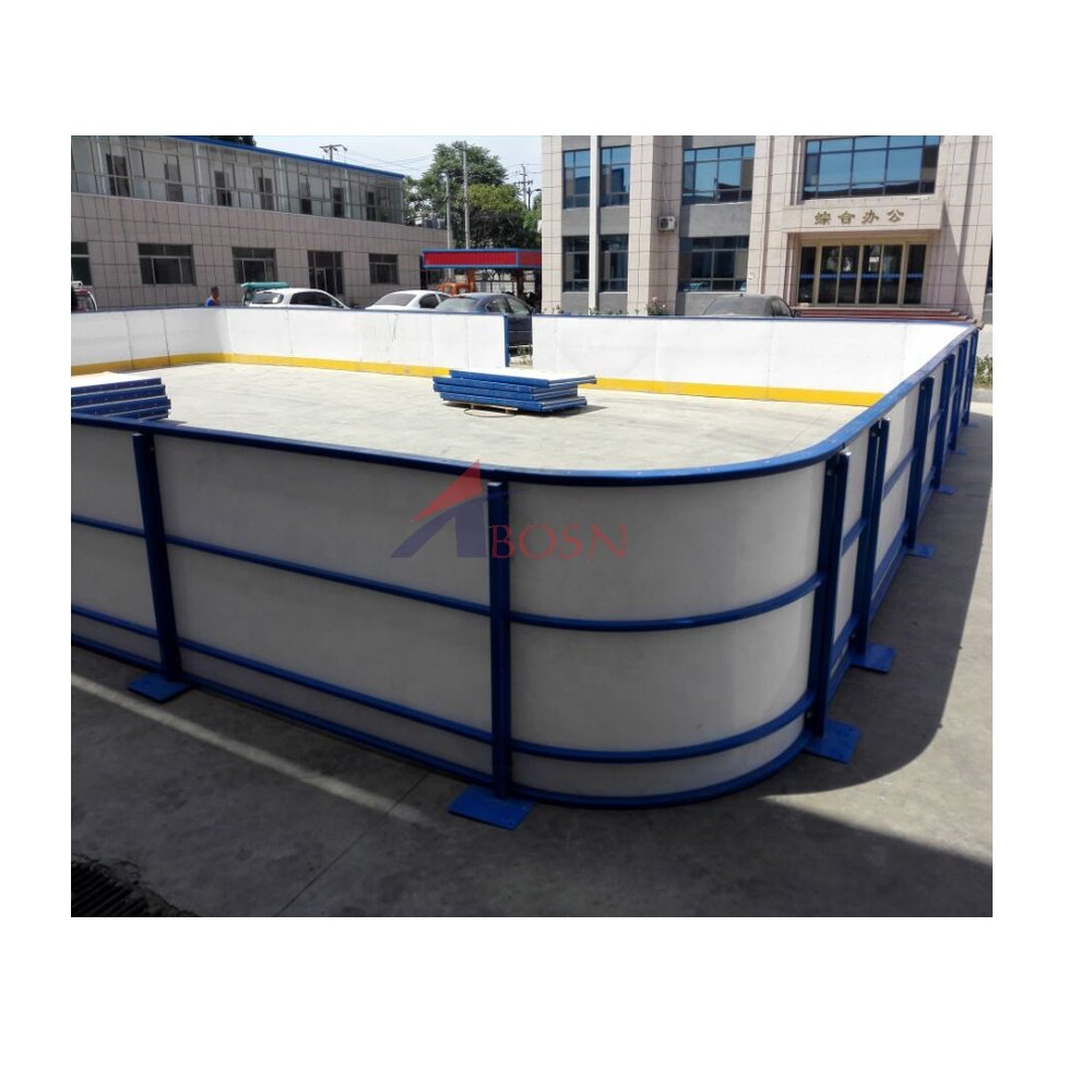 Portable ice hockey dasher board / ice rink fence
