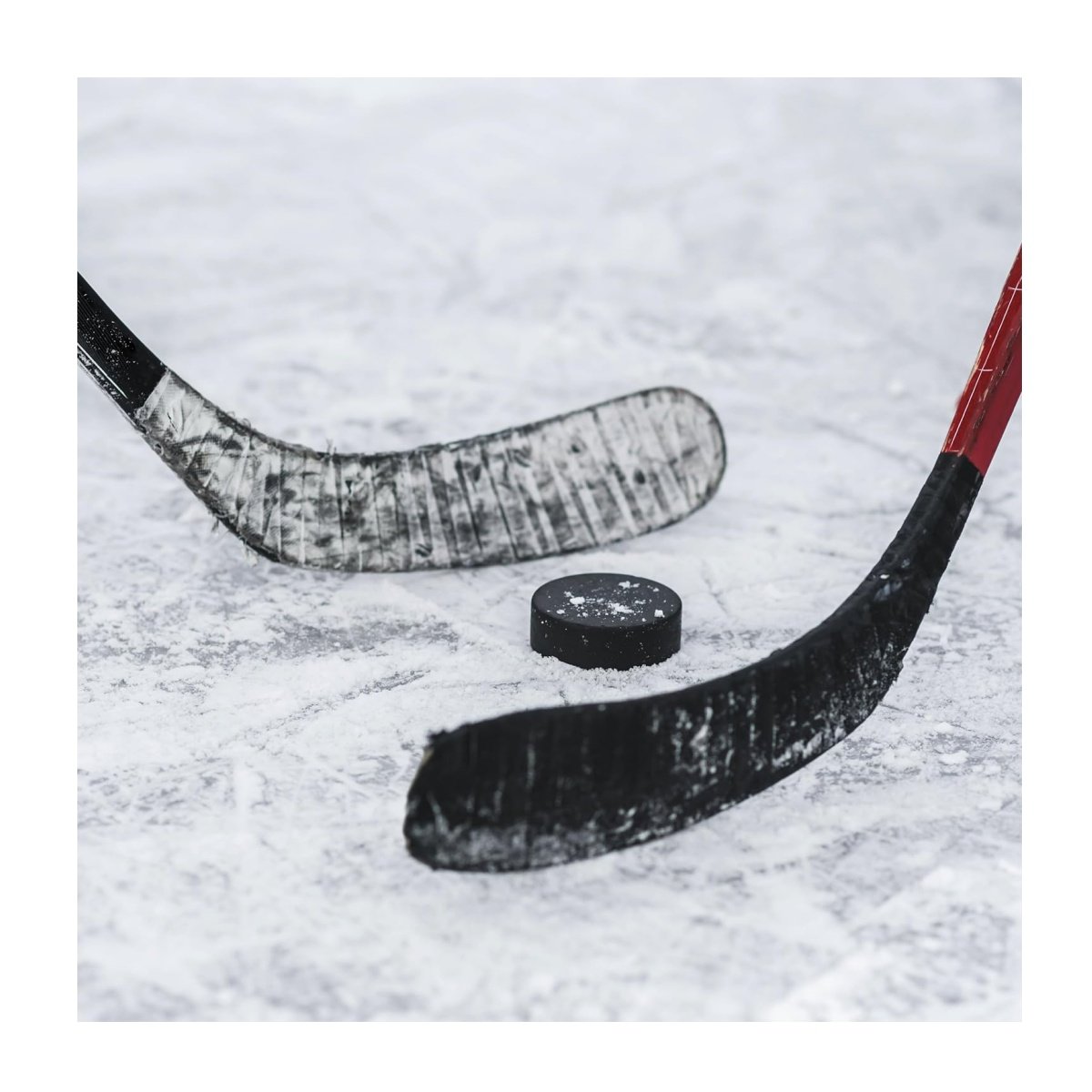 Wholesale Price Factory Direct Sale High Quality Ice Hockey Puck Customized Printing Logo Rubber Solid Official Ice Hockey Pucks