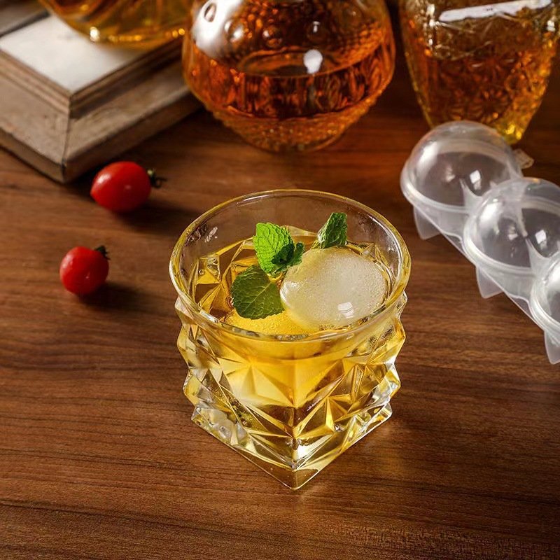 Transparent DIY Silicone Ice Maker Whiskey Ice Hockey Four-hole Mold Round Plastic Ice Ball Mould