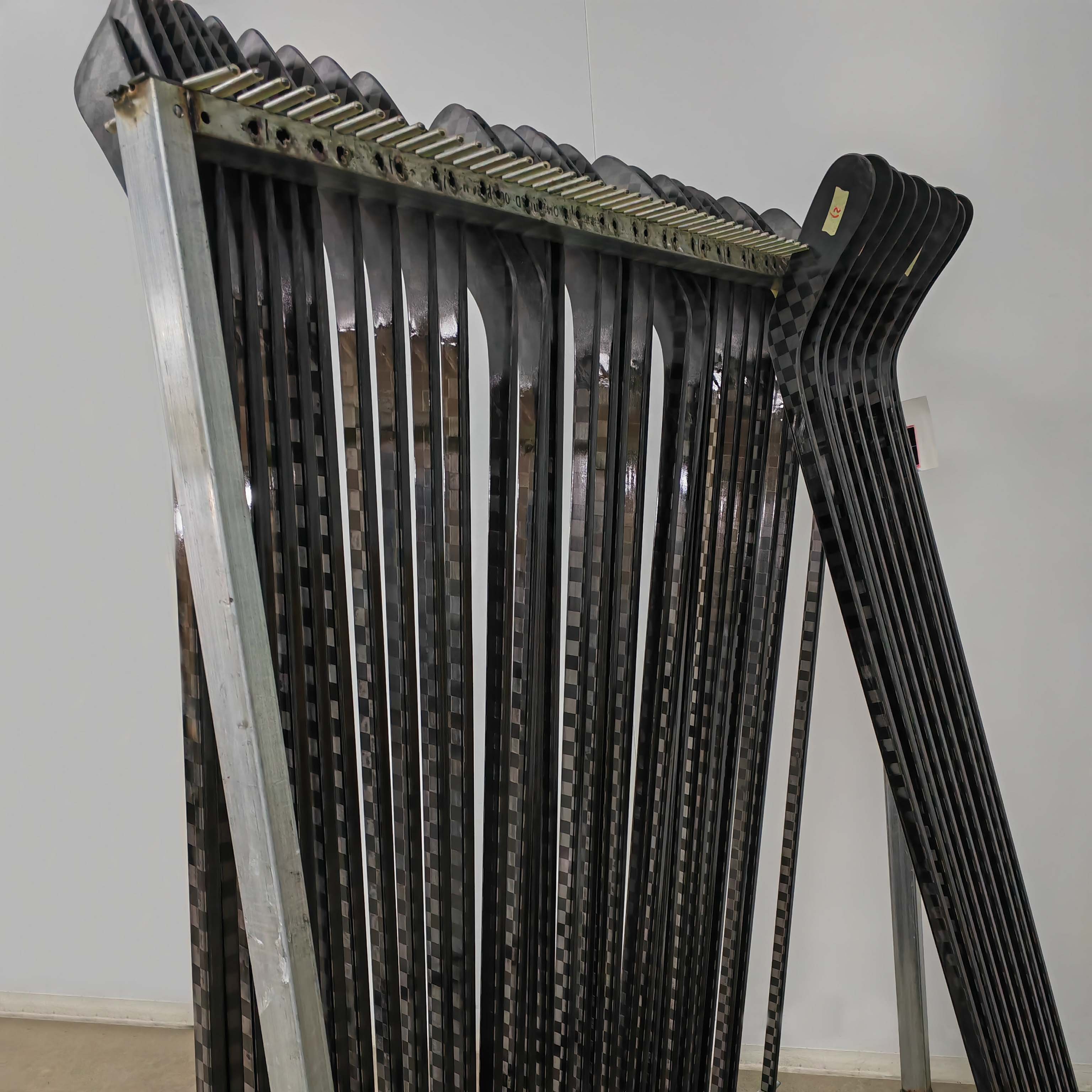 Poros Factory OEM 360g/380g/400g 100% Carbon Fiber Hybrid Kick Ice Hockey Sticks For Adult