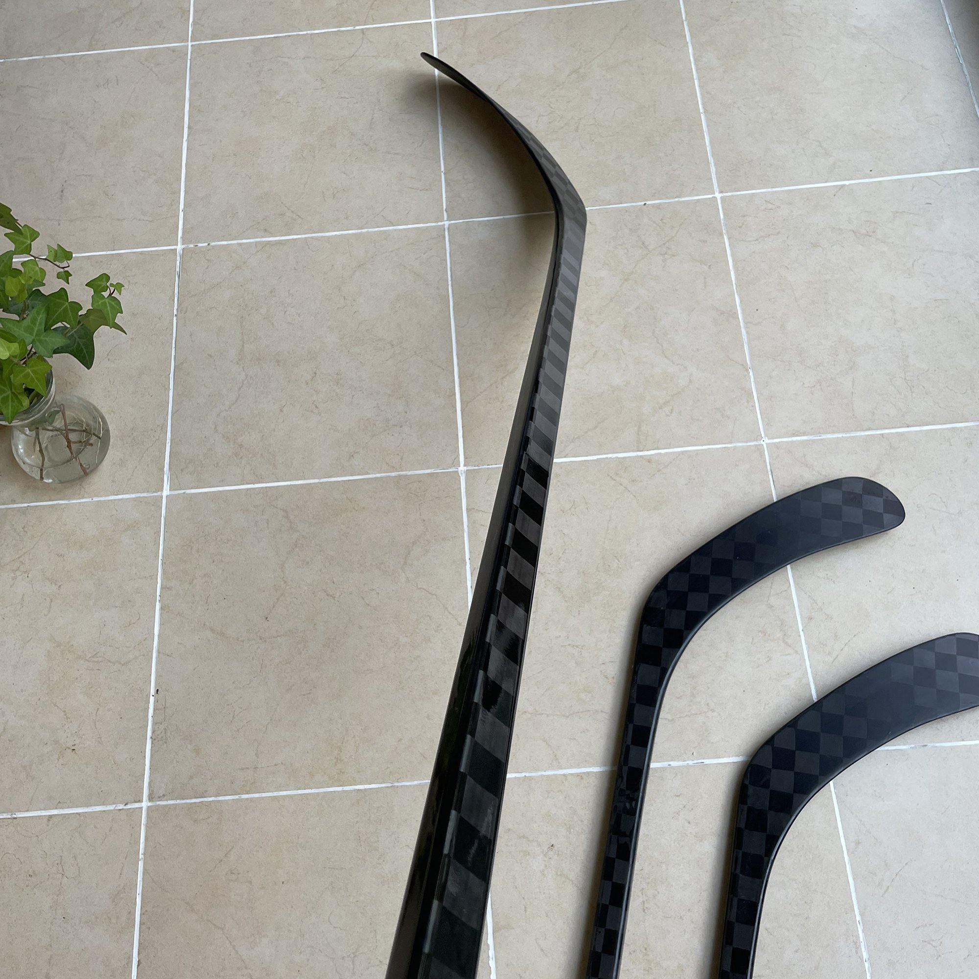 5000 pcs in stock sales inventory list sell fast shipping composites ice hockey sticks made in china