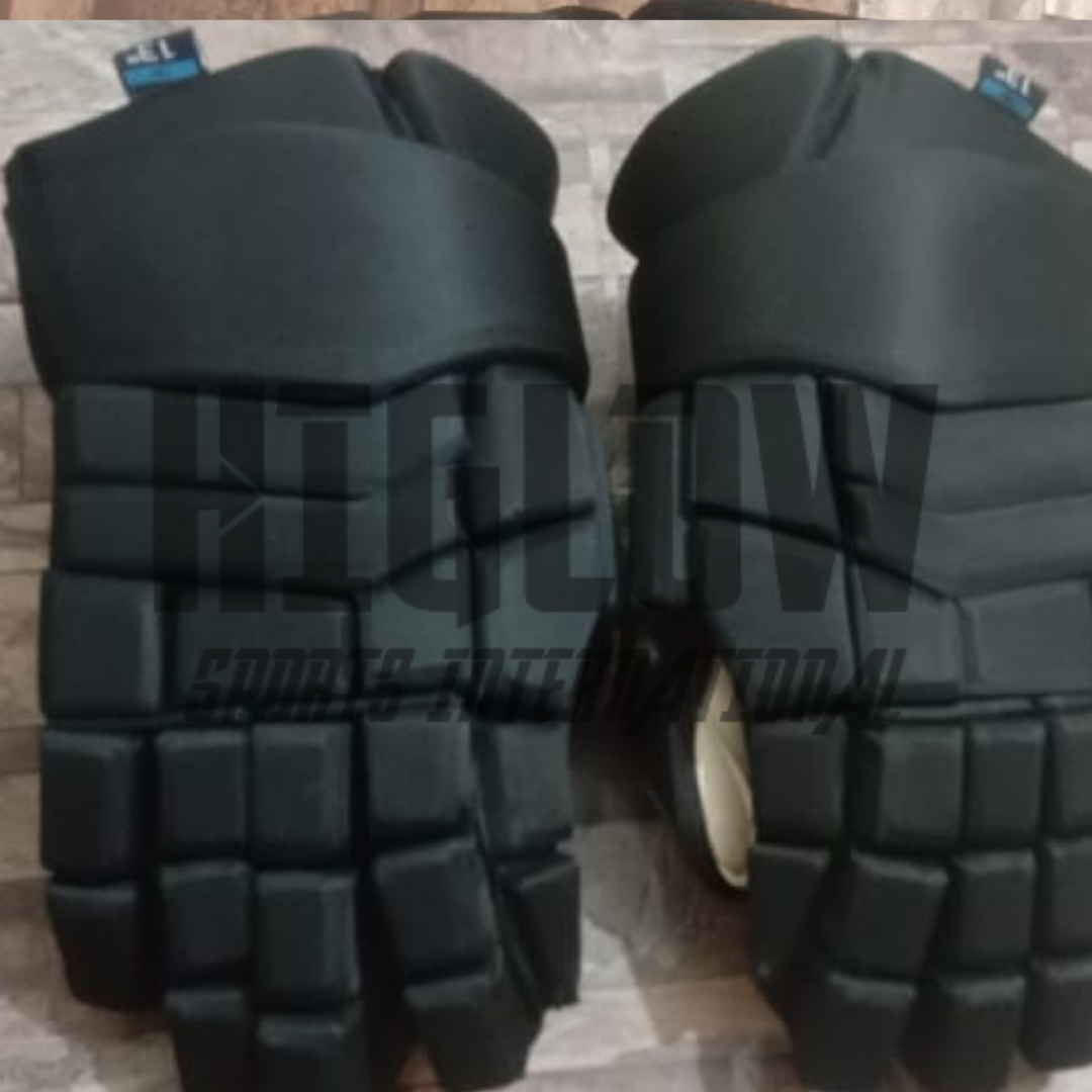 New Design Ice Hockey Gloves With All Sizes Hockey Equipment Protective Gear Ice Hockey Gloves In Multi Colors