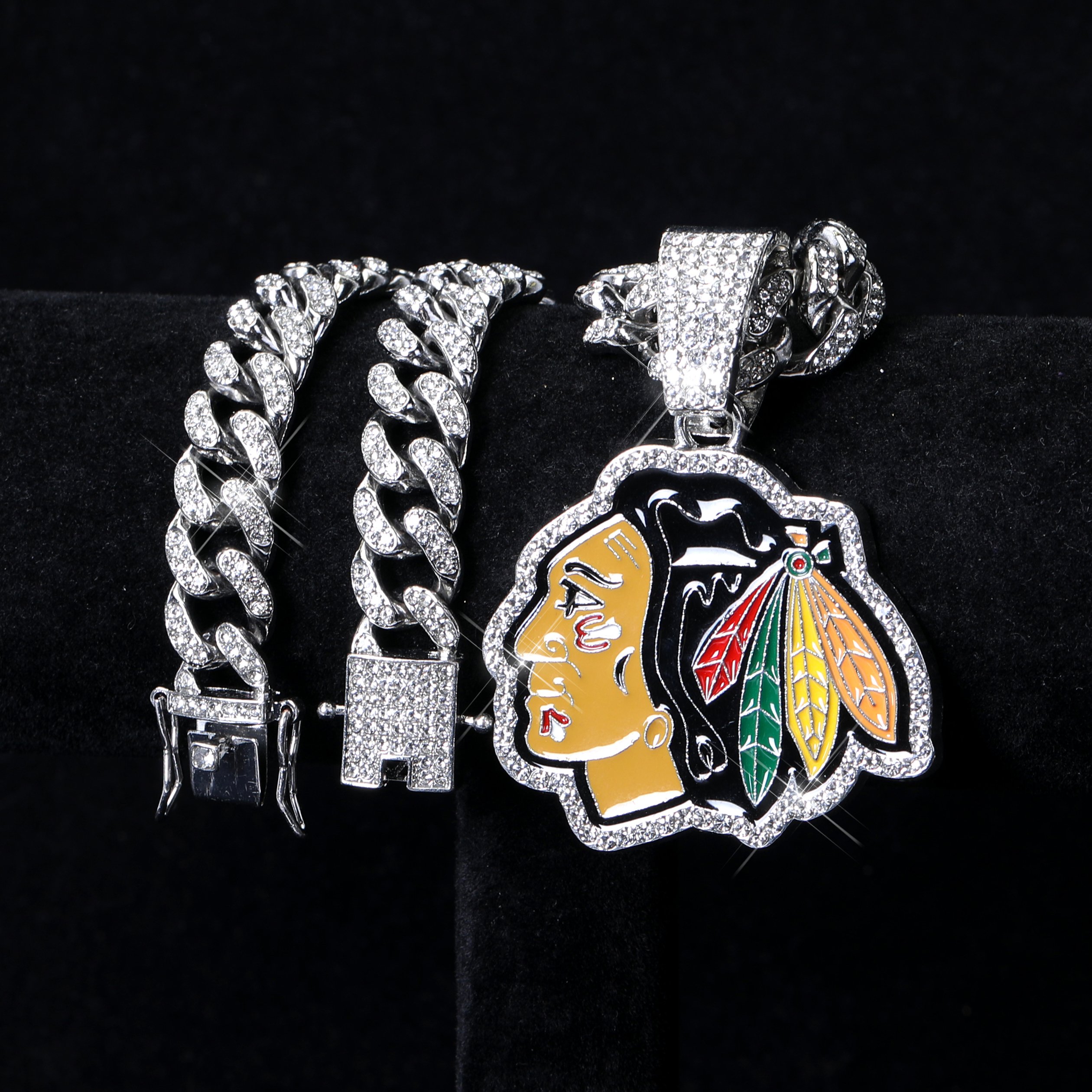 2024 NHL Sports Chicago Black Hawks Dripping Oil Pendant Necklace Ice Hockey Pendant Team Fans Wearing Jewelry for Gift