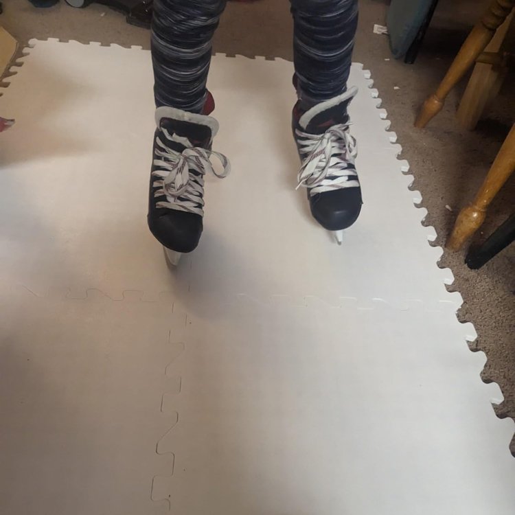 Sanhong Wholesale Uhmwpe Synthetic Ice Hockey Rink Flooring Perfect For Unmatched Ice Skating Experiences For Ice Rink System