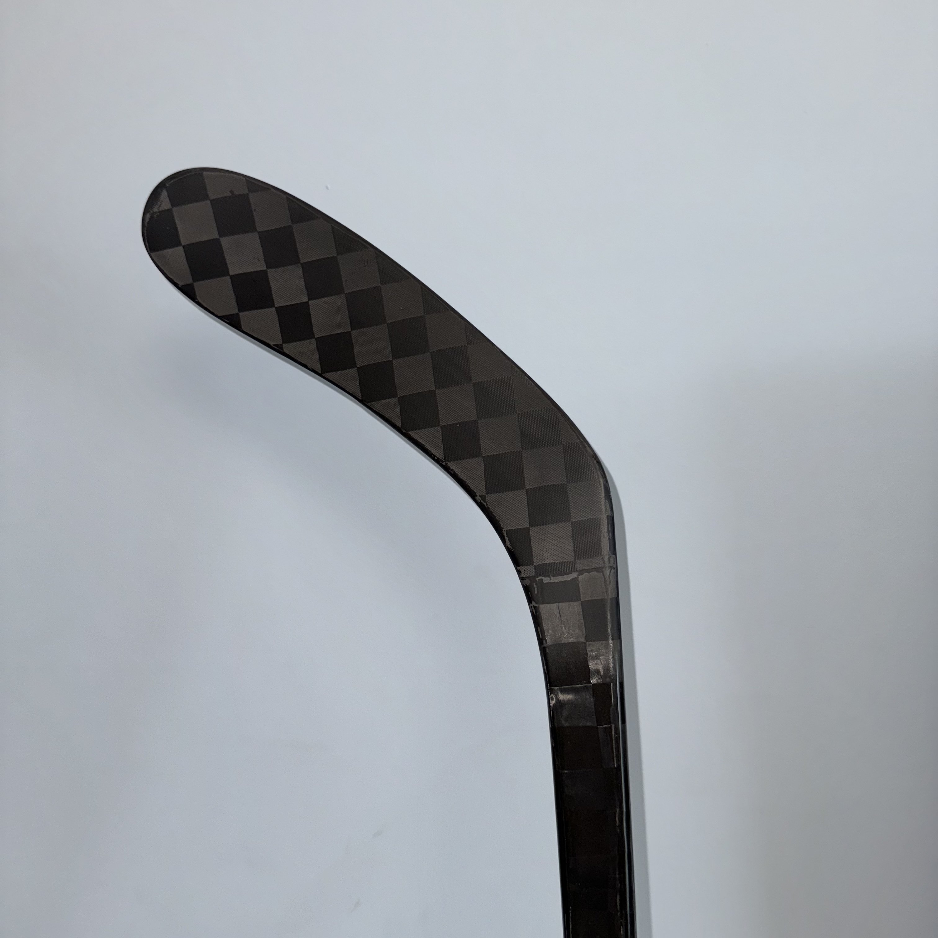 Chinese factory offers wholesale of ice hockey goalie goalkeeper stick made of high quality carbon fibre.