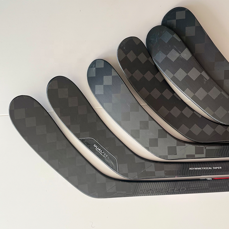 2024 New China Factory Custom One-Piece Ice Hockey Stick Professional Carbon Fiber Ice Hockey Stick Curve P92/P28