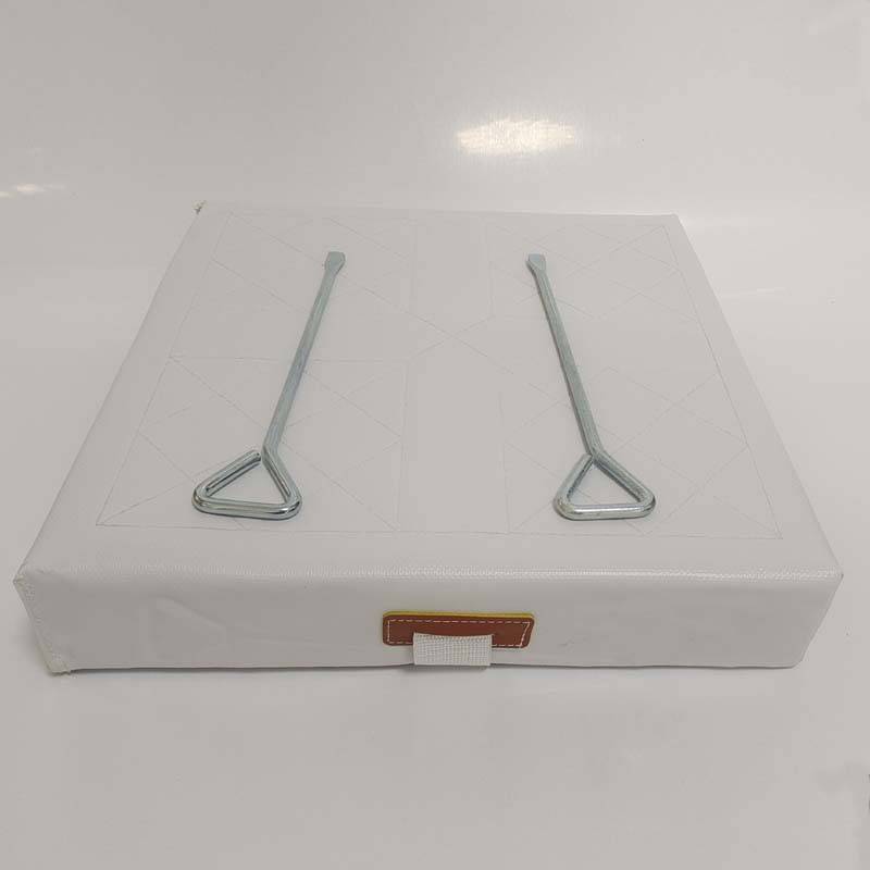 Professional base bag waterproof and thick base bag mobile baseball venue wear -resistant with steel nail sponge base training training