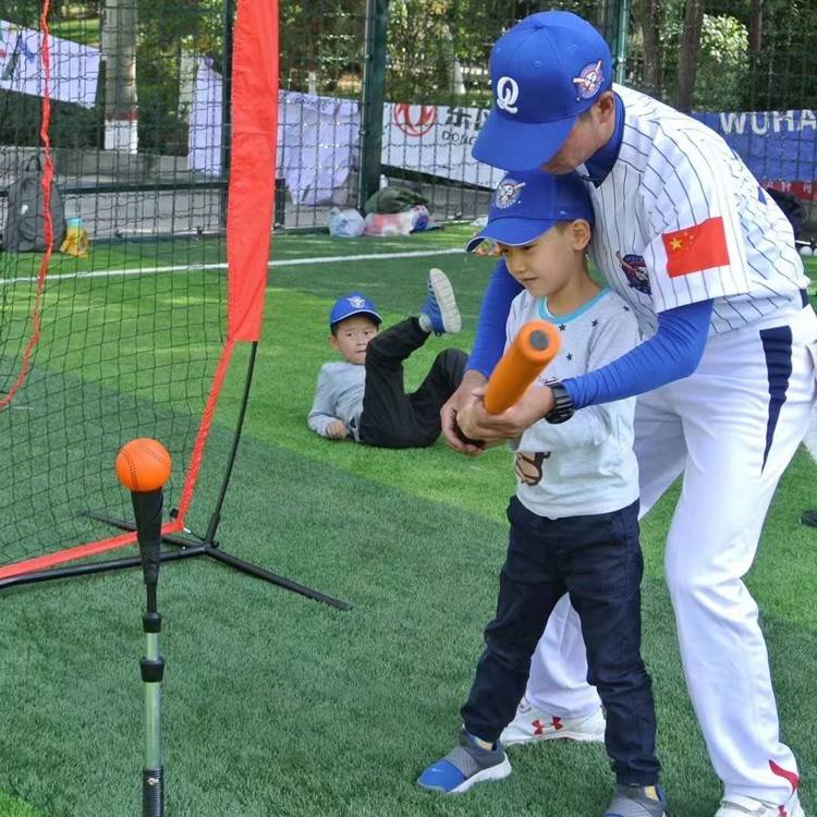 9 -inch 11 -inch soft baseball sponge realist baseball junior baseball training ball Student baseball is safe and not hurts people