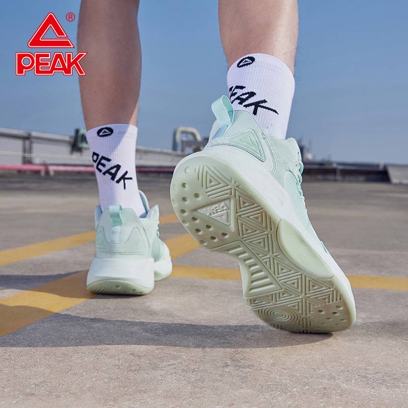 Peak nomadic basketball shoes men 2024 new wear -resistant sneakers low -top magic bomb technology cushioning professional competition shoes