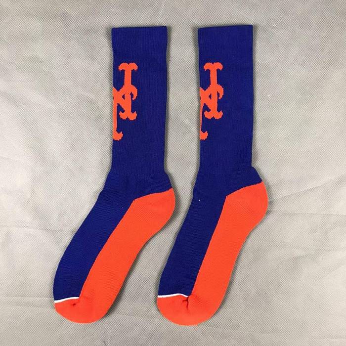 Beauty baseball giant Douqi Bear red socks in the middle of stockings thickened towel bottom baseball socks flying plate socks