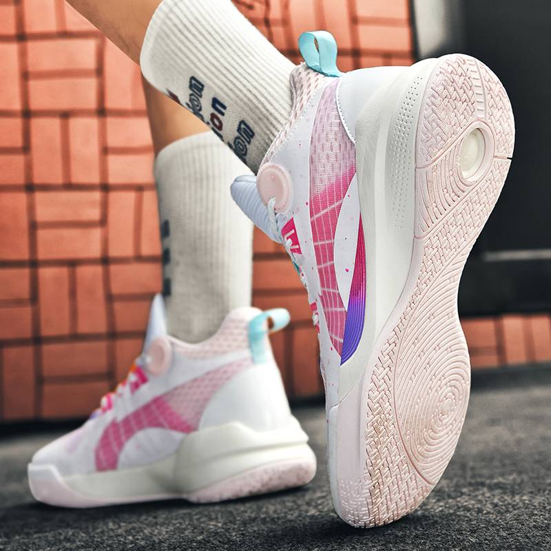 Scrambling shoes at 10-Widd