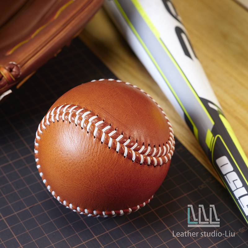 Handmade sewing retro baseball ball, baseball fans played the display of display gifts Liu Xiaoying classmate
