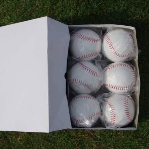 Gloves Piece Elastic Rope can be used as a baseball runner -run hard ball keychain safety ball alloy pendant to save money cans