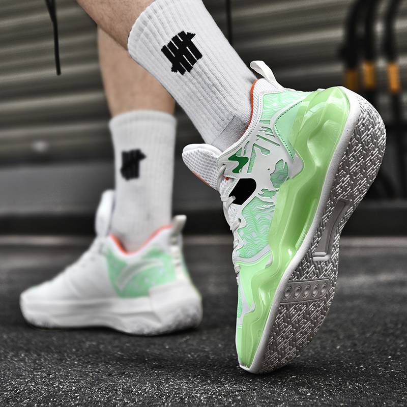 Peak Spring Season Wade Air strikes 7 basketball speed speed 10V2 actual combat rebound stabilization storm 3 primary and secondary school students boots