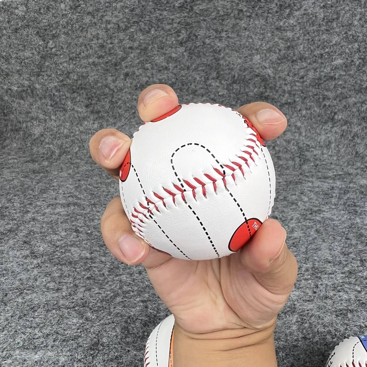 Exporting American baseball adult fingerprint practice ball 9 -inch red line ballball training ball