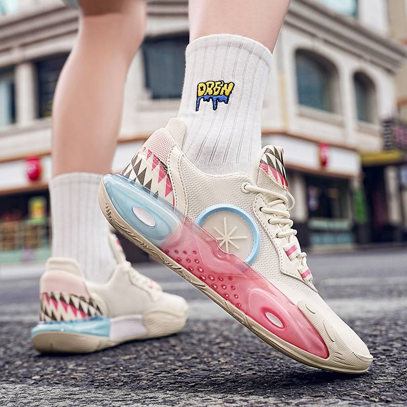 The city's 12 basketball shoes male sound speed 11V2 anti -slip active combat shoe 8 Wade Ways 10 flash strike 9 sneakers