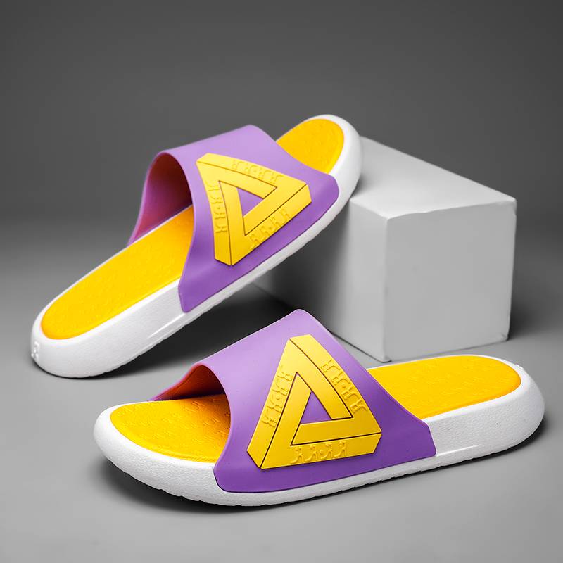 Slipper men's home attitude is a large triangle female stepping on shit, wearing anti -slip sports basketball beach vegetable sandals