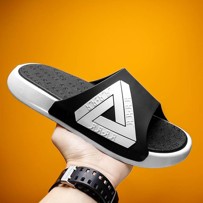 Slipper men's home attitude is a large triangle, female stepping on shit, wearing anti -slip beach, dog sports basketball sandals
